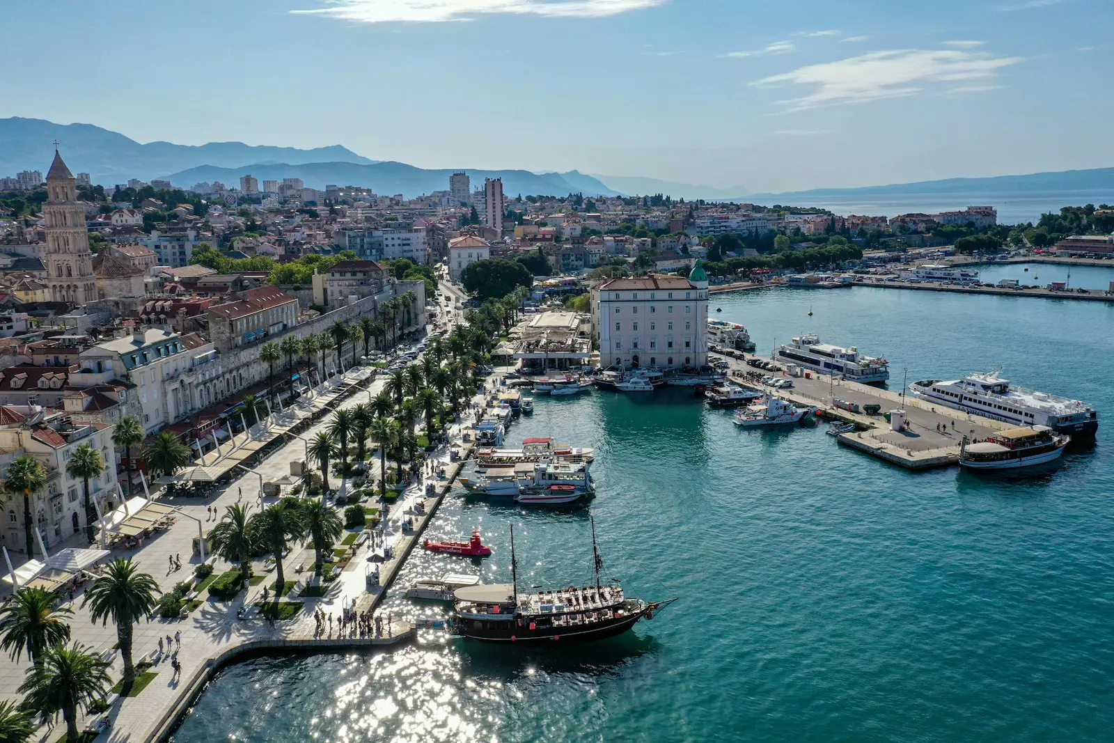 Split private driving service